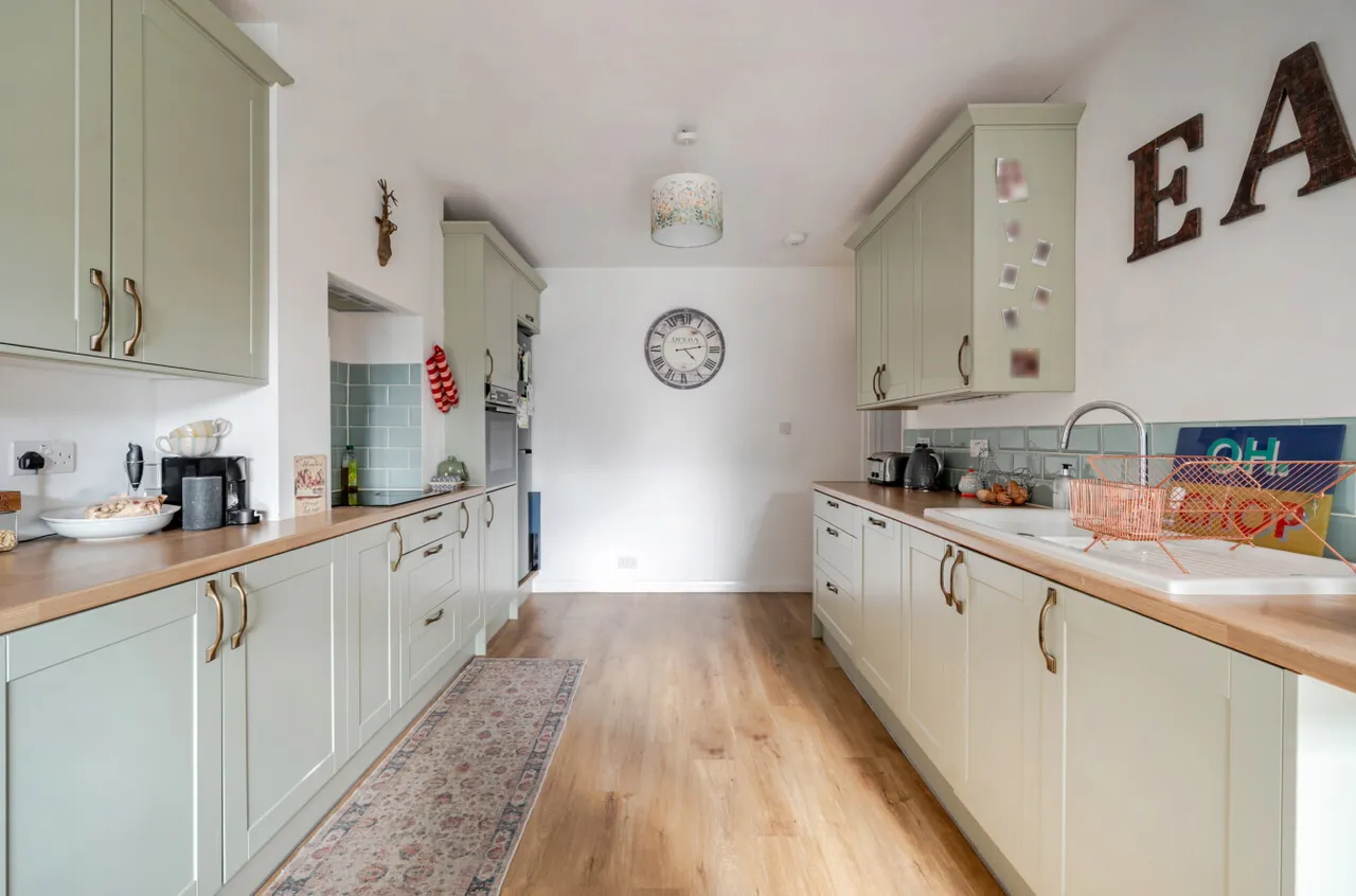 Whitemore Road, Guildford, GU1, photo 13