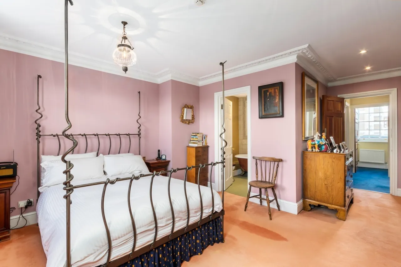 Black Lion Lane, London, W6, photo 6