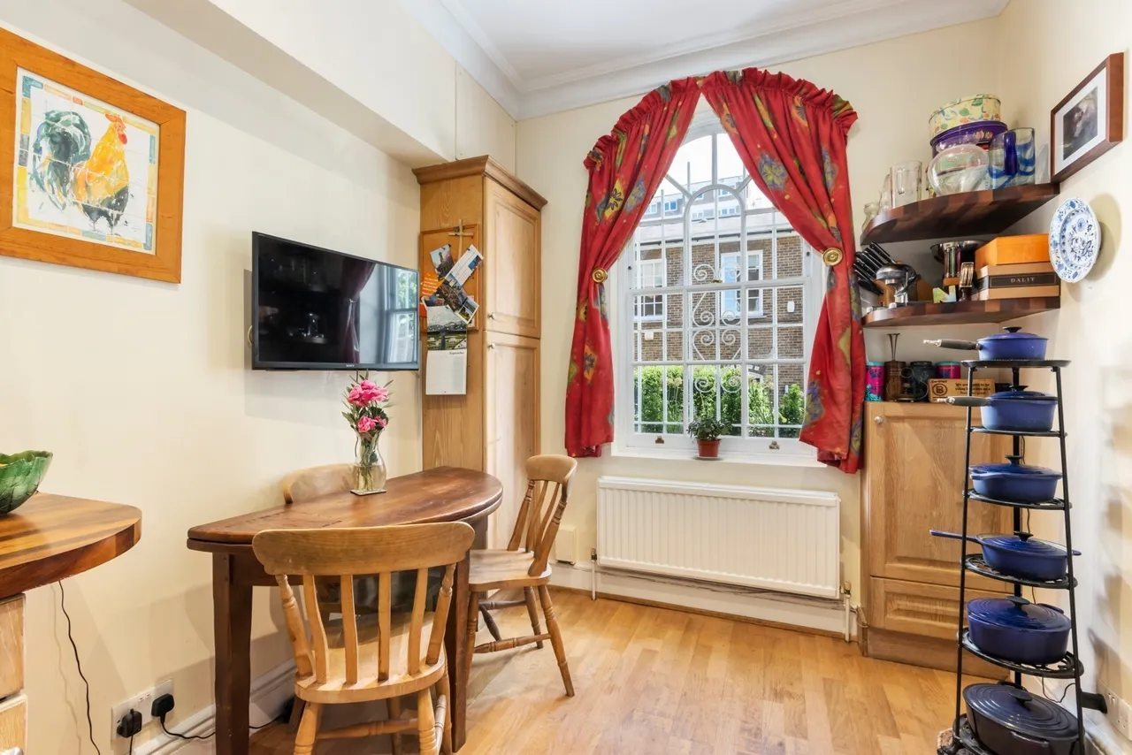 Black Lion Lane, London, W6, photo 15