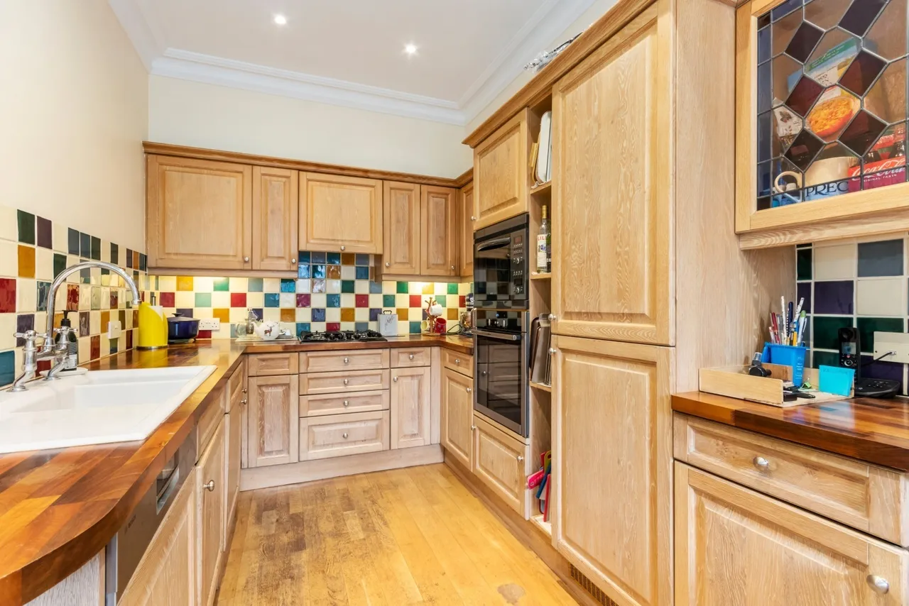 Black Lion Lane, London, W6, photo 4