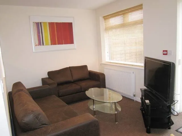 Newland Park Drive, York, YO10, photo 3