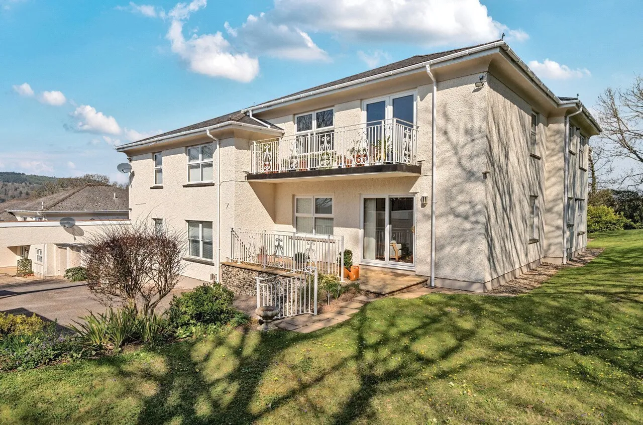 2 bed property for sale — Salcombe Hill Road, Sidmouth, Devon, EX10
