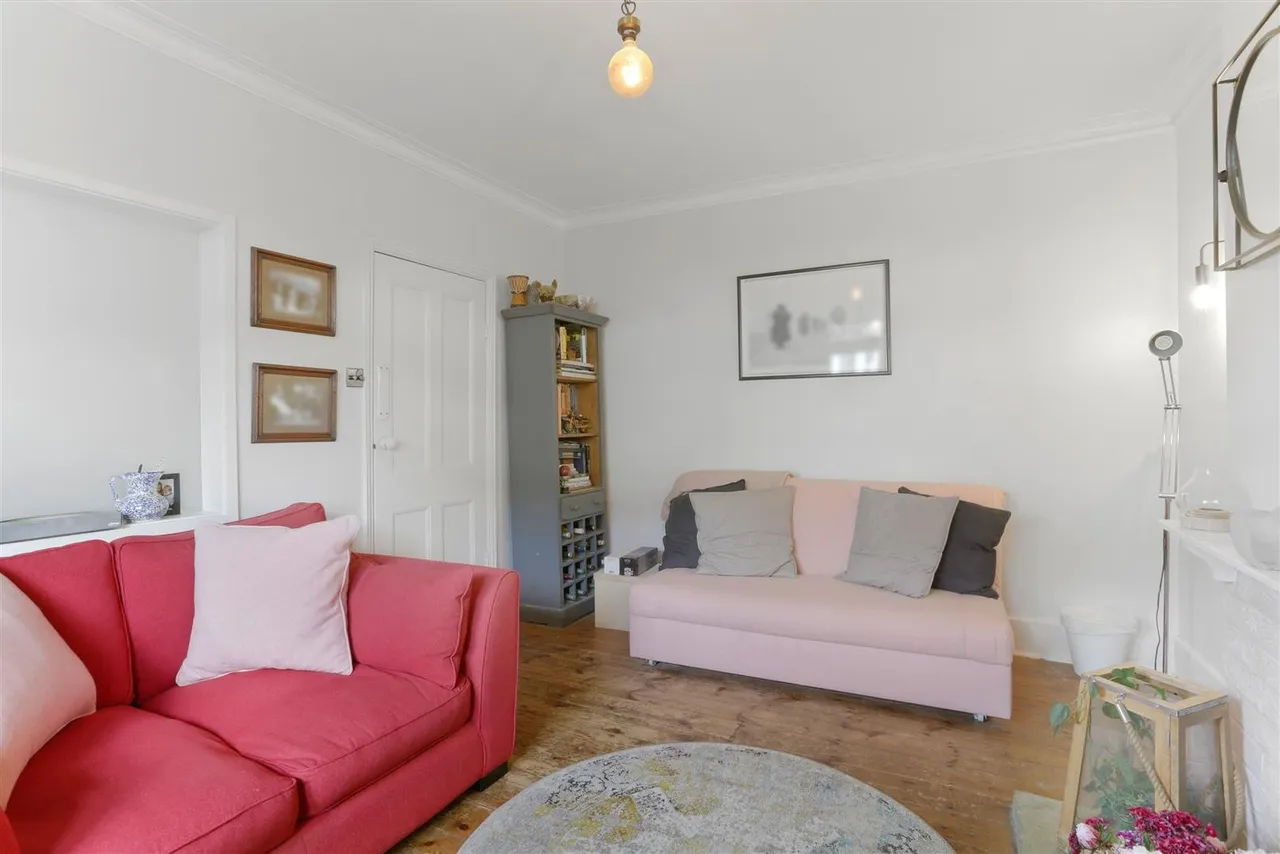 Duffield Road, Tadworth, Walton On The Hill, KT20 7UQ, photo 7