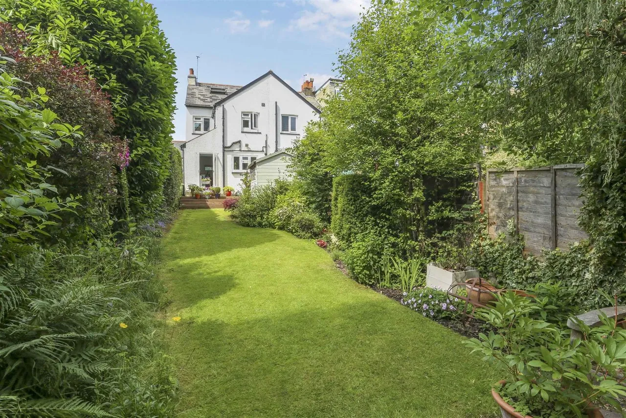 Duffield Road, Tadworth, Walton On The Hill, KT20 7UQ, photo 5