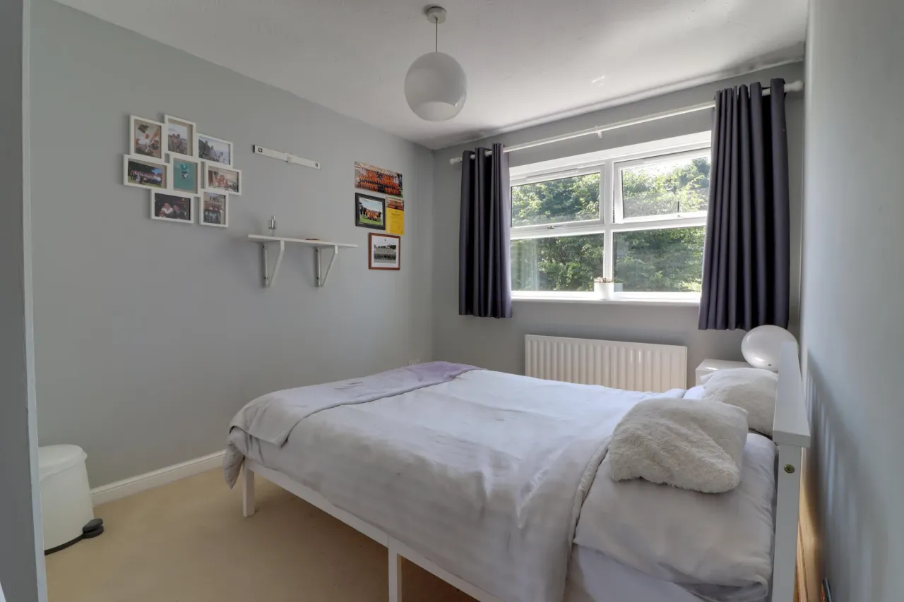 Chilcombe Drive, Telford, photo 21