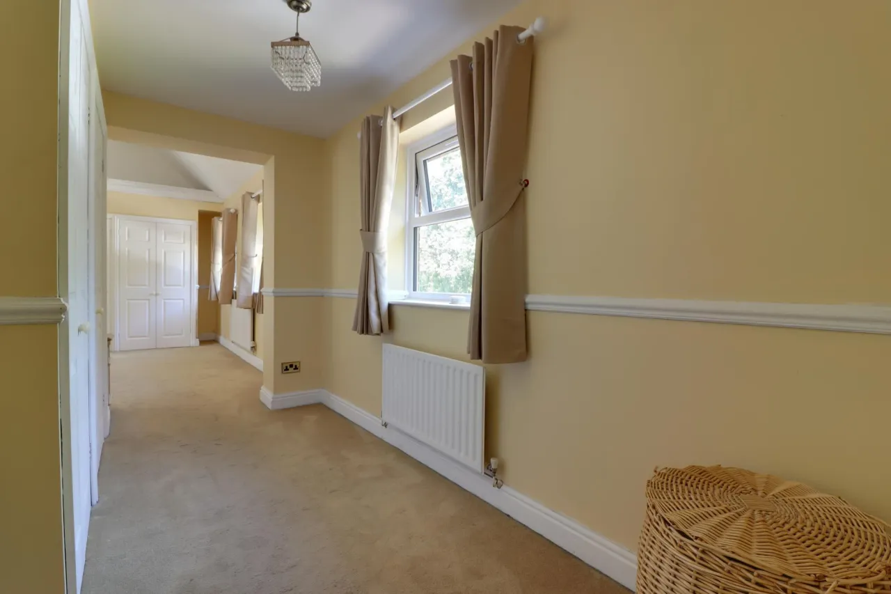 Chilcombe Drive, Telford, photo 15