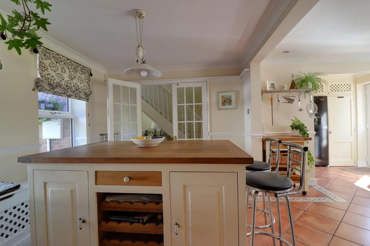 Chilcombe Drive, Telford, photo 8