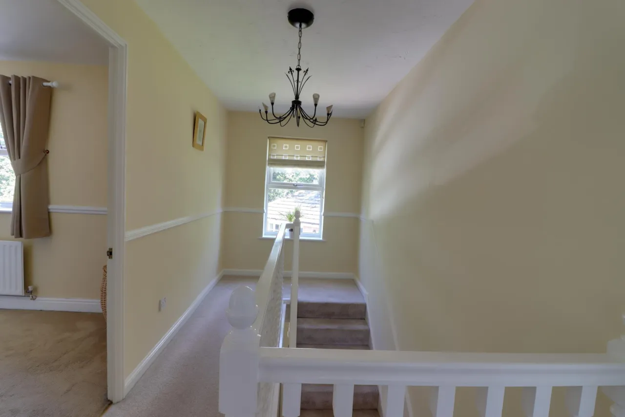 Chilcombe Drive, Telford, photo 14