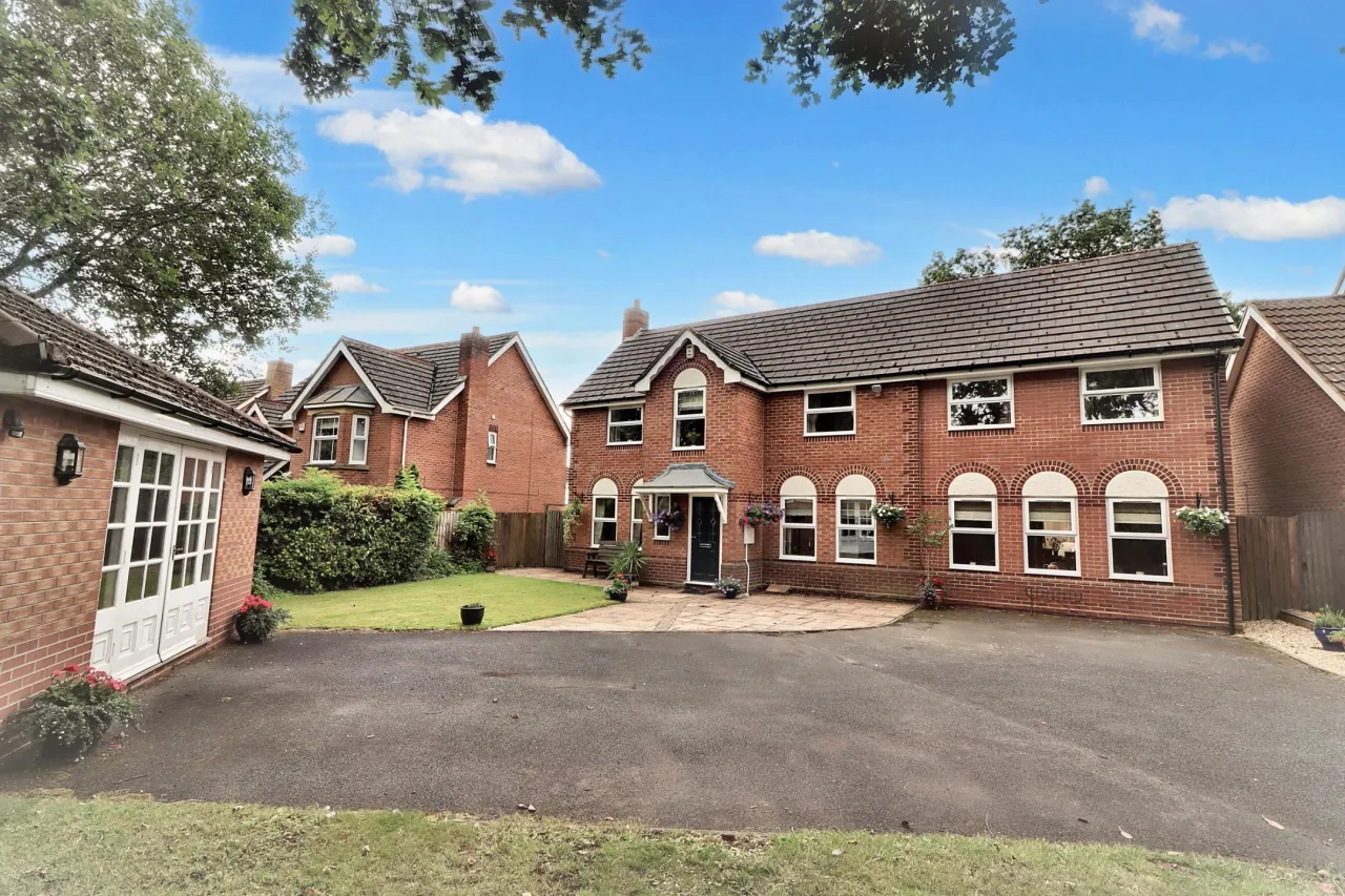 4 bed property for sale, Chilcombe Drive, Telford