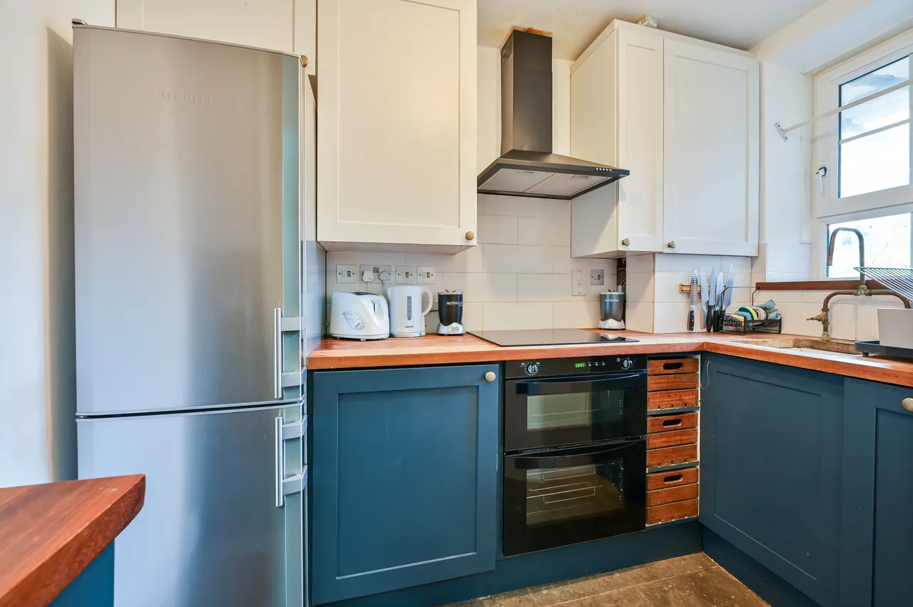 9 Rankine House, Bath Terrace, London, photo 4