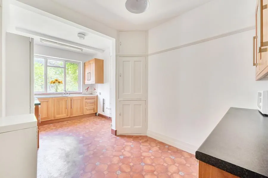 Northcourt Avenue, Reading, RG2, photo 4