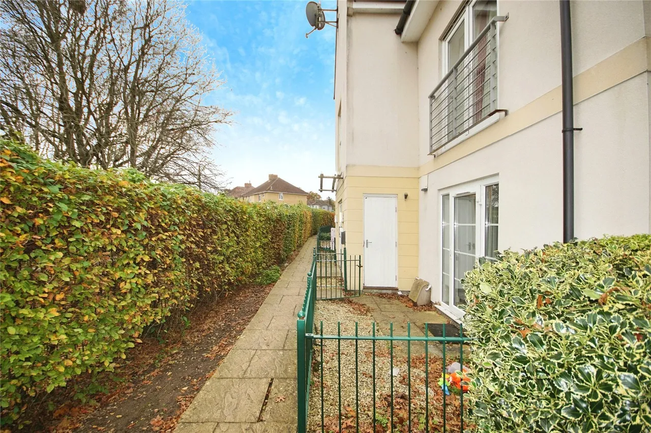 Summit Close, Kingswood, Bristol, BS15, photo 15