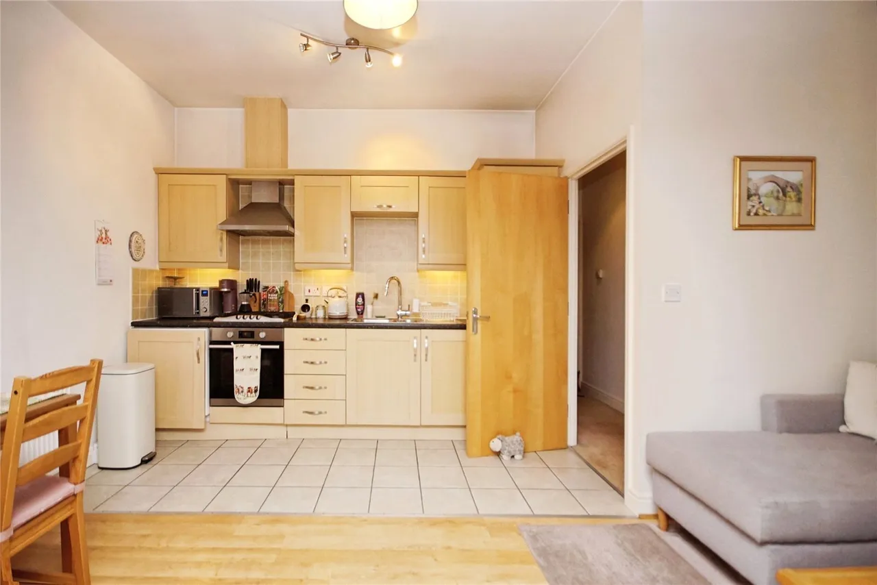 Summit Close, Kingswood, Bristol, BS15, photo 6