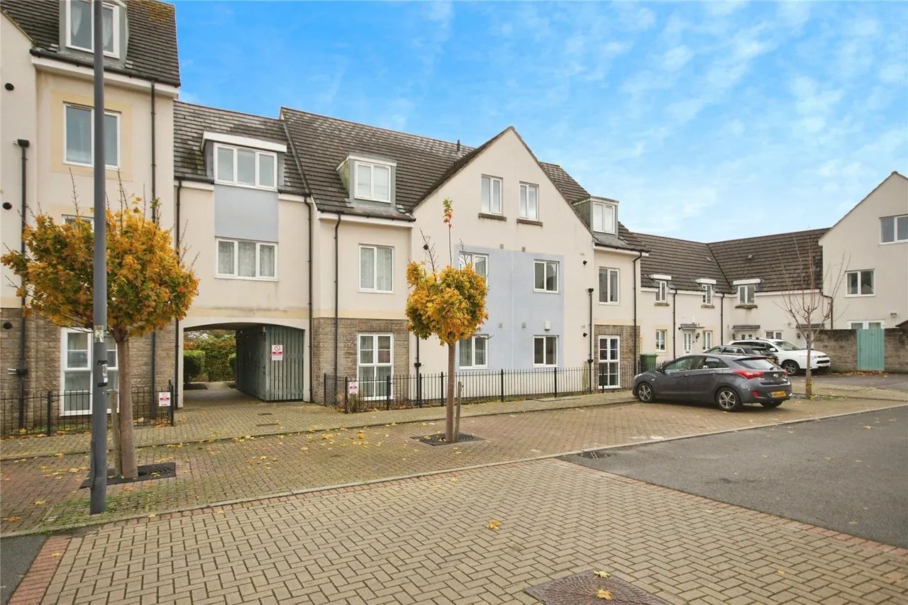 Summit Close, Kingswood, Bristol, BS15, photo 16