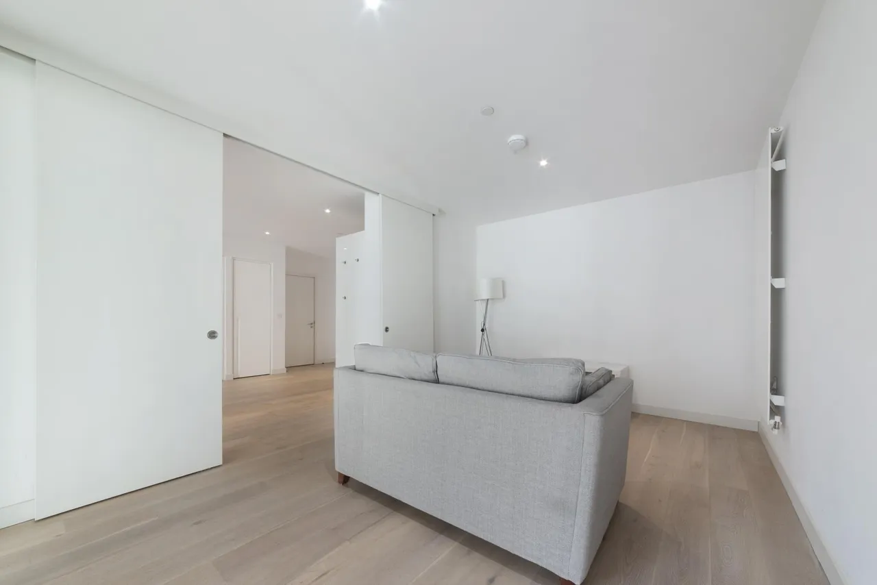 Mercier Court, Royal Wharf, E16, photo 7