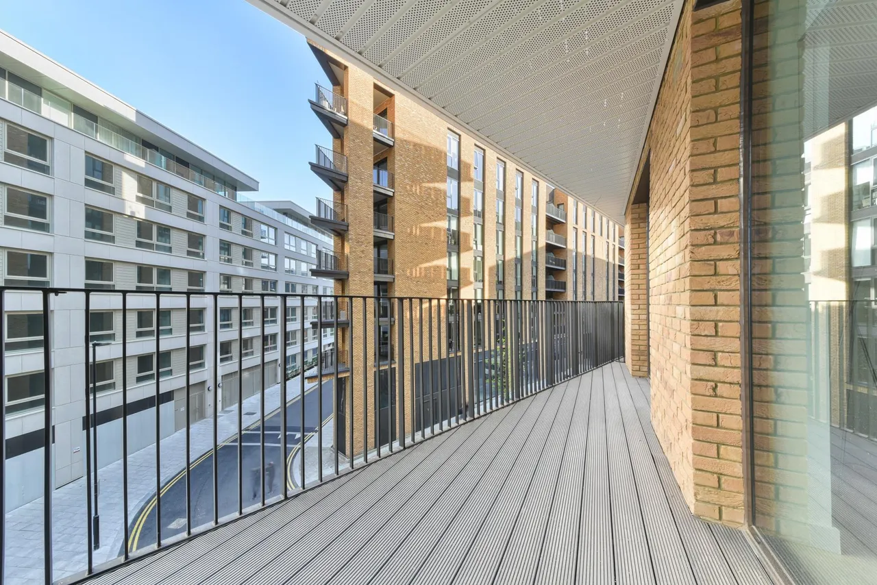 Mercier Court, Royal Wharf, E16, photo 9