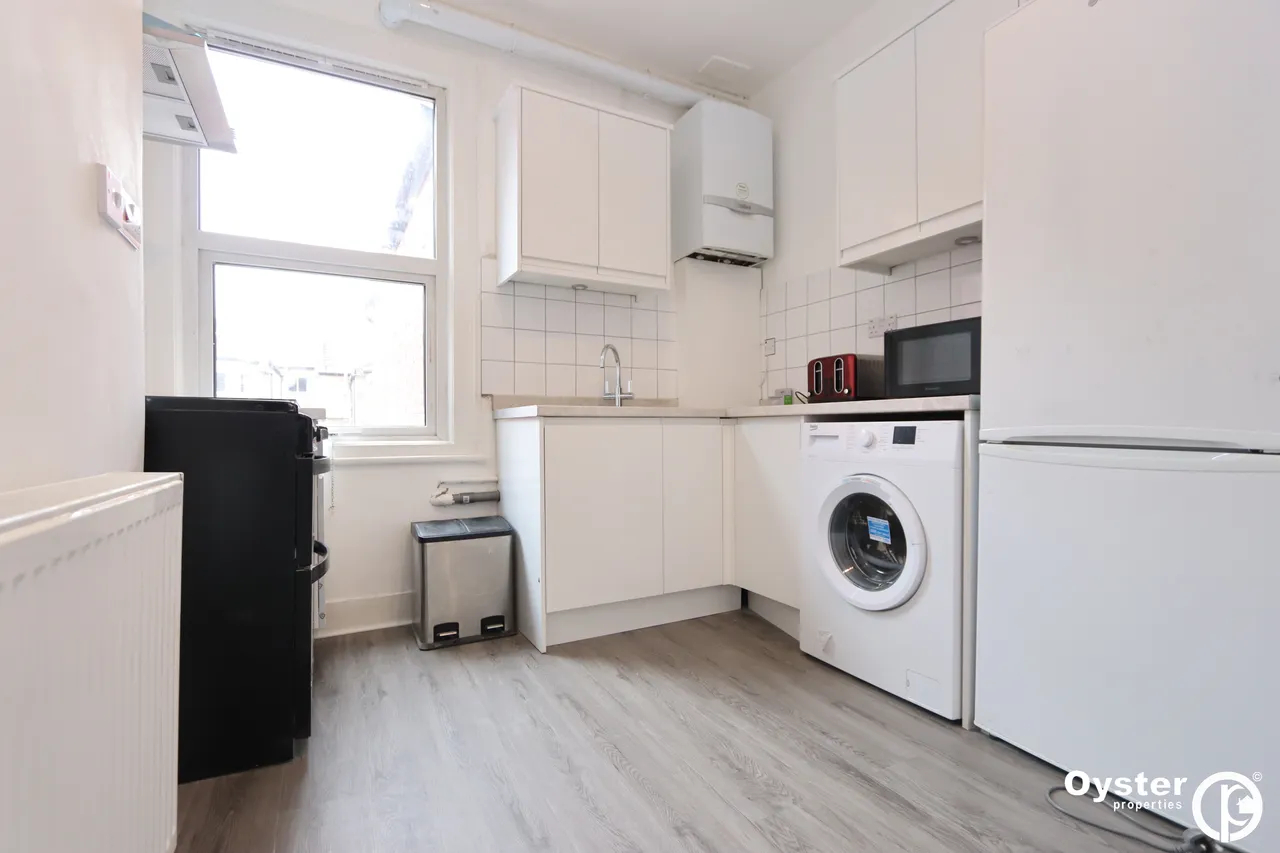 1 bed flat to rent, Woodside Gardens, London, N17