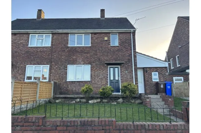 2 bed house for sale — Hills Road, Sheffield