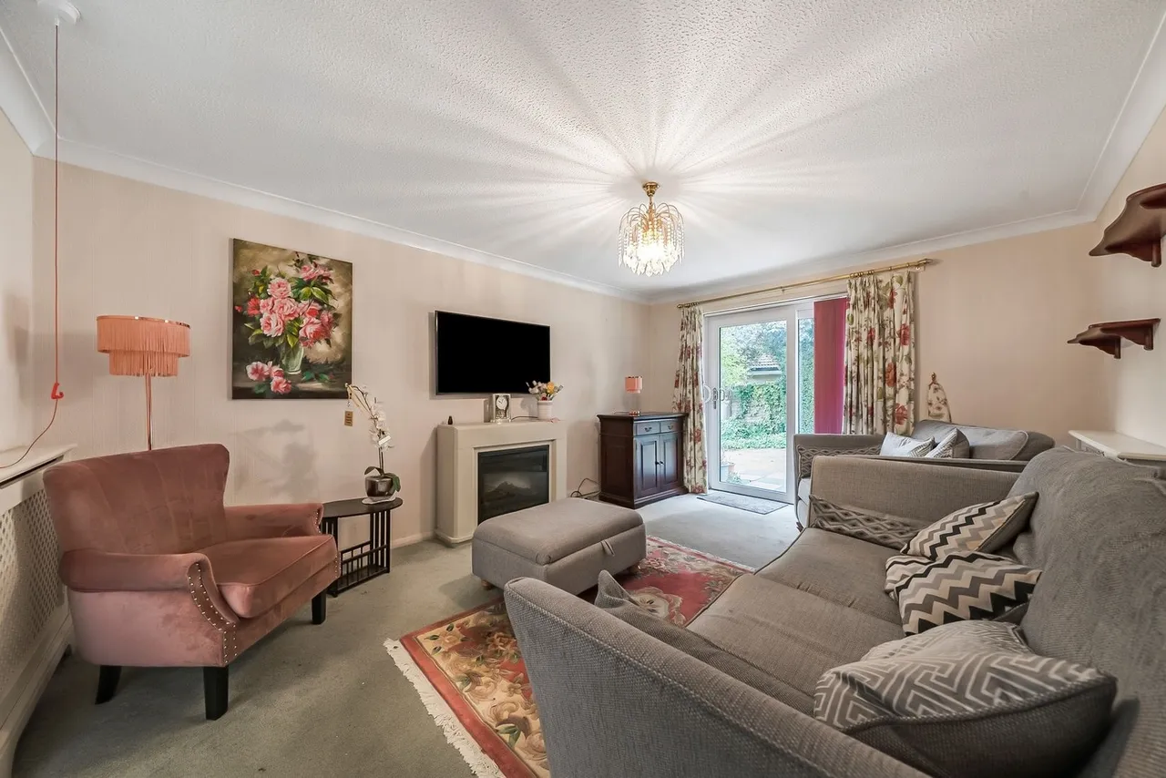 Octavia Way, Staines-up, photo 4