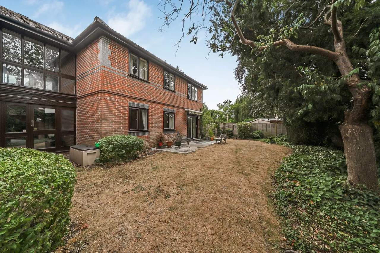 Octavia Way, Staines-up, photo 16