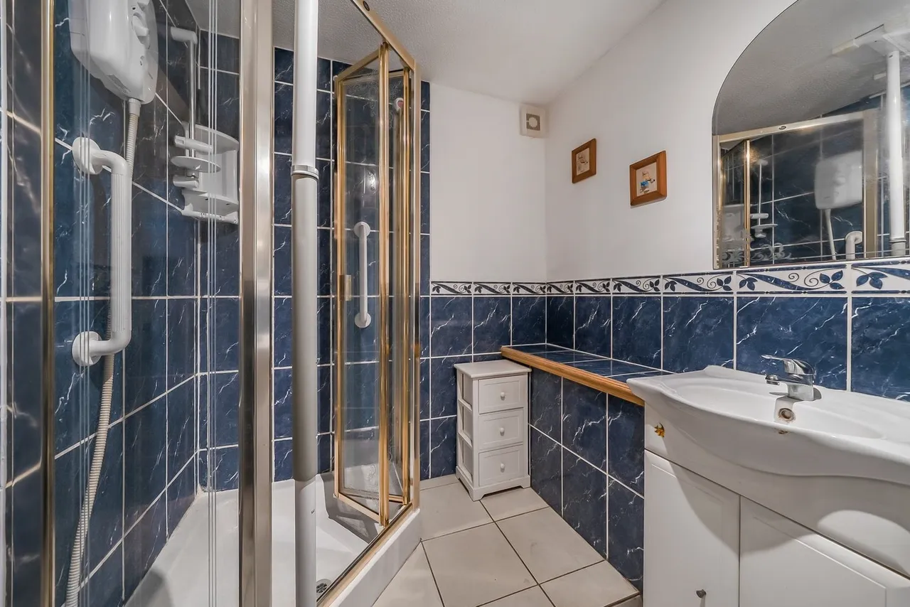Octavia Way, Staines-up, photo 13