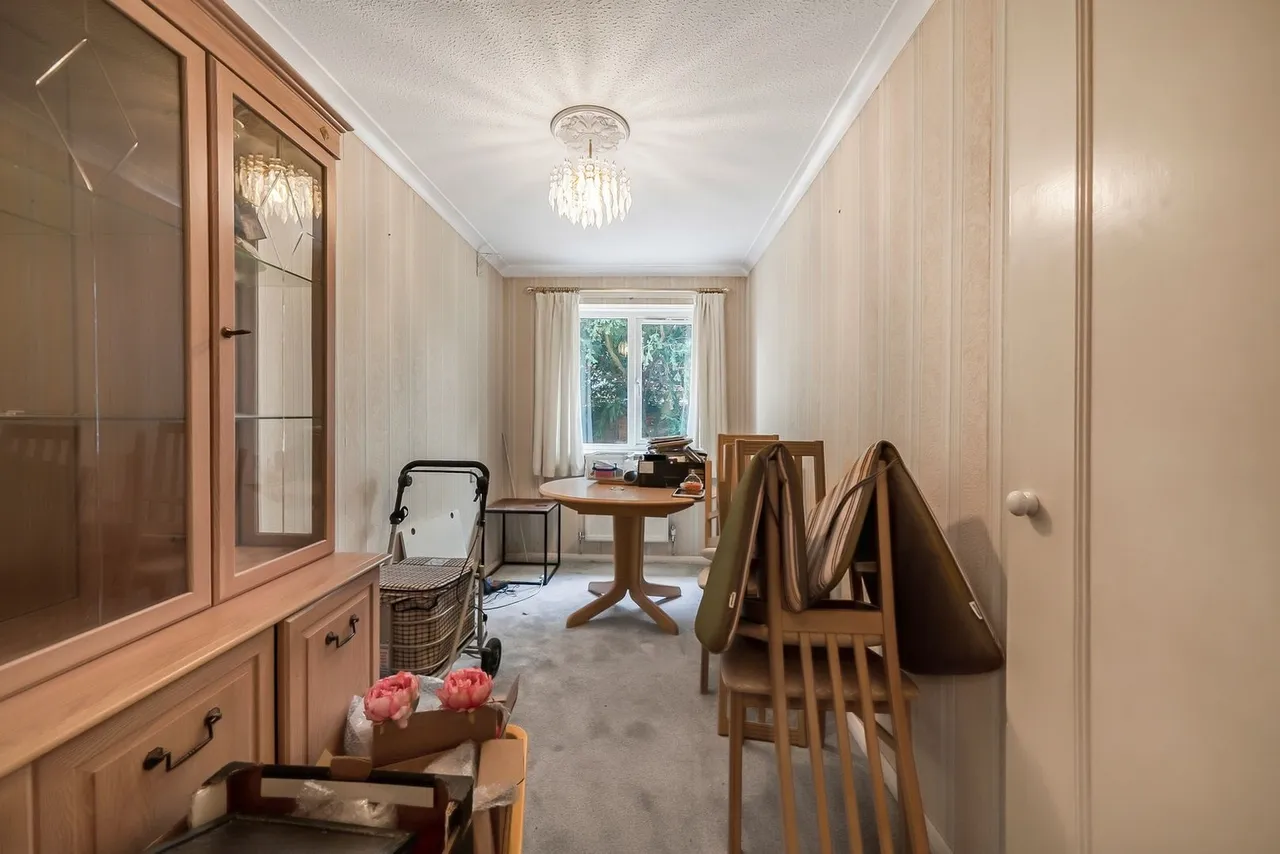 Octavia Way, Staines-up, photo 10
