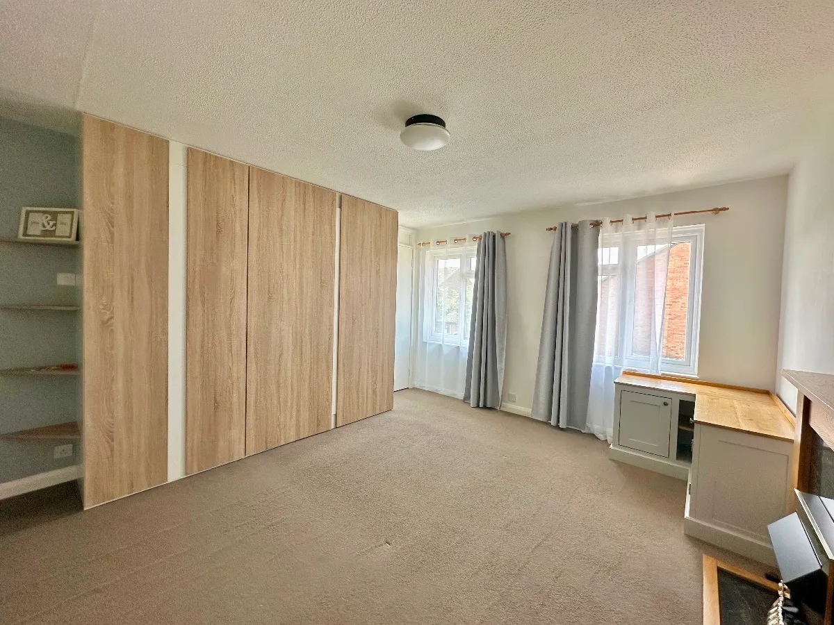 Juniper Way, Harold Wood., photo 2