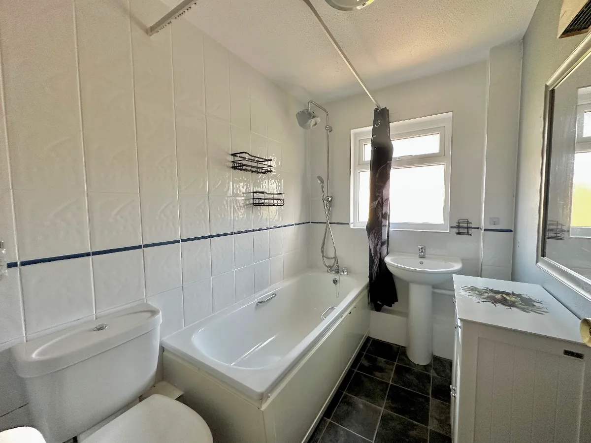 Juniper Way, Harold Wood., photo 10
