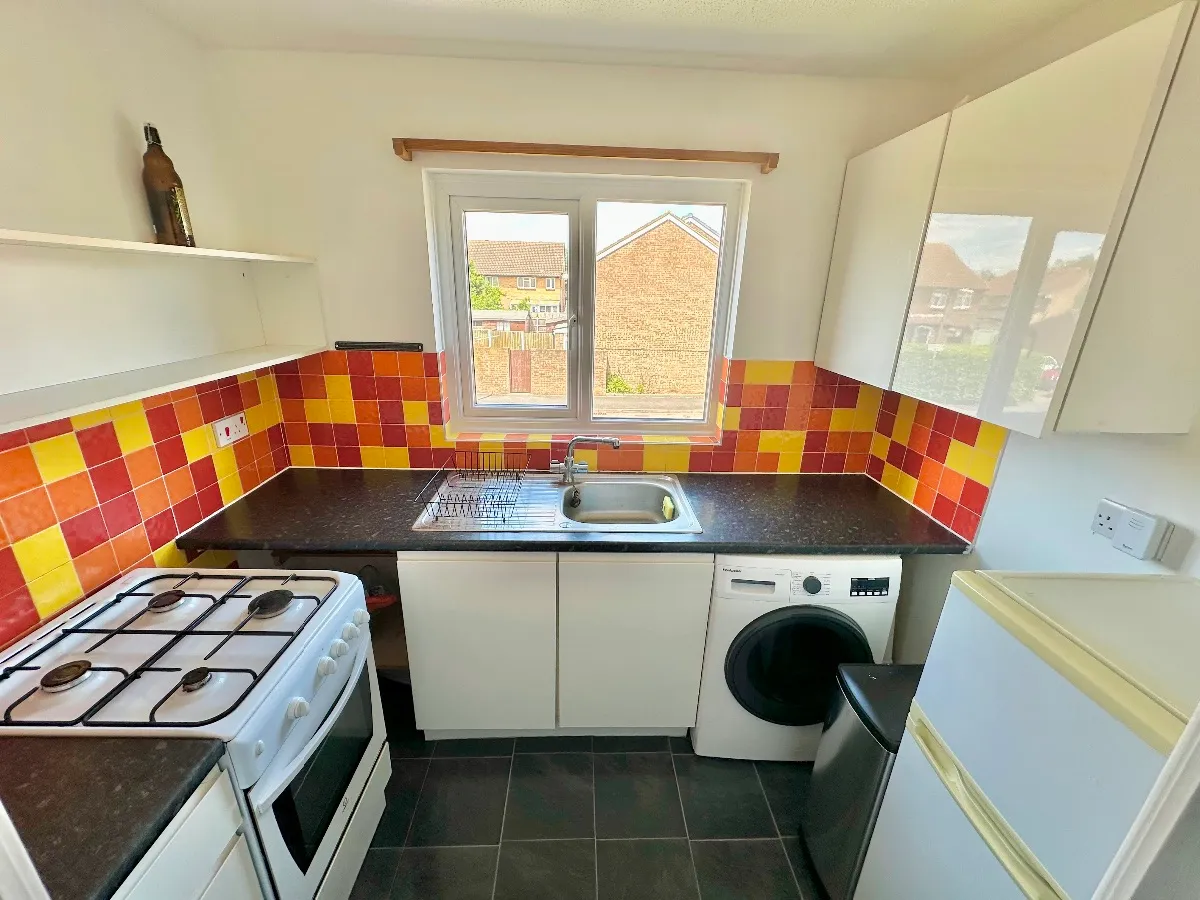 Juniper Way, Harold Wood., photo 5