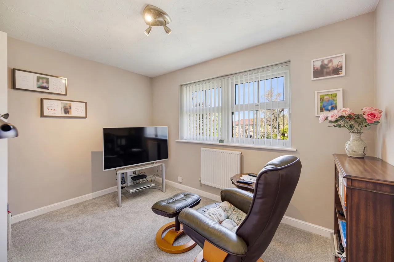 York Crescent, Wilmslow, photo 27