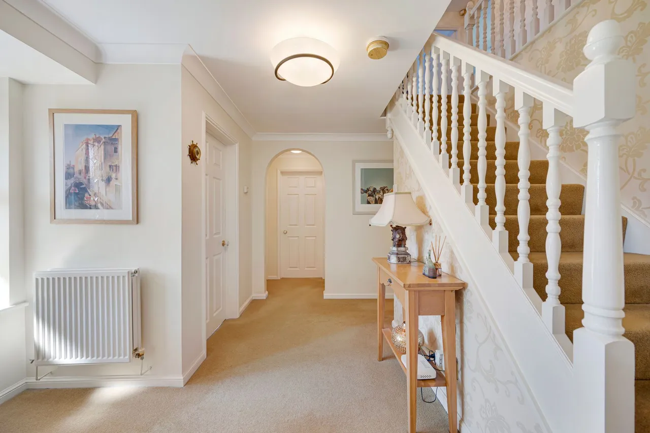 York Crescent, Wilmslow, photo 5