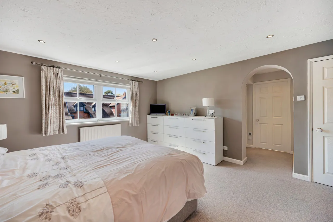York Crescent, Wilmslow, photo 20