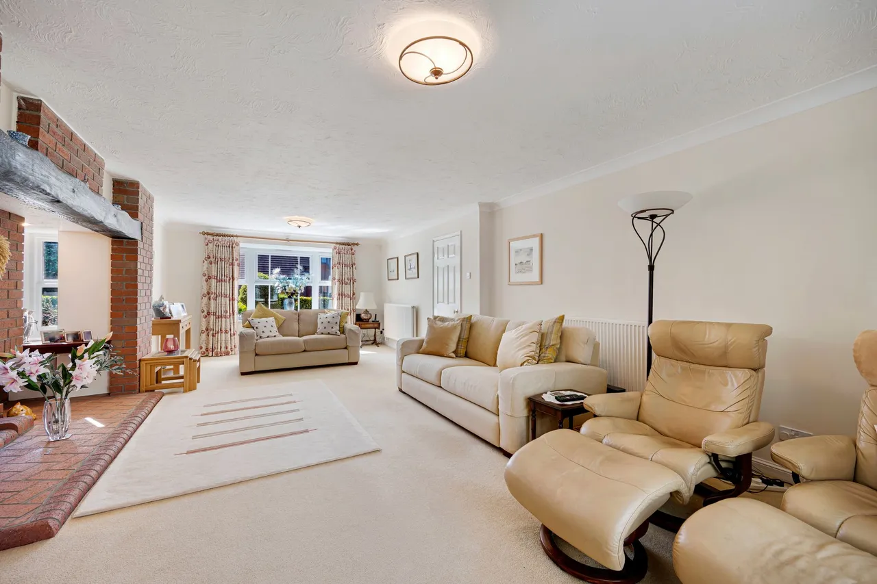York Crescent, Wilmslow, photo 8