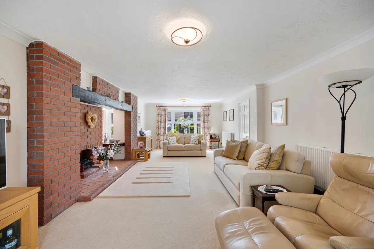 York Crescent, Wilmslow, photo 7