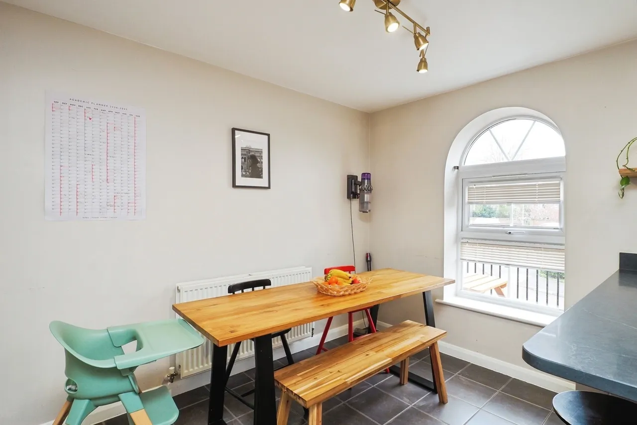 Alderman Close, Beeston, NG9, photo 6