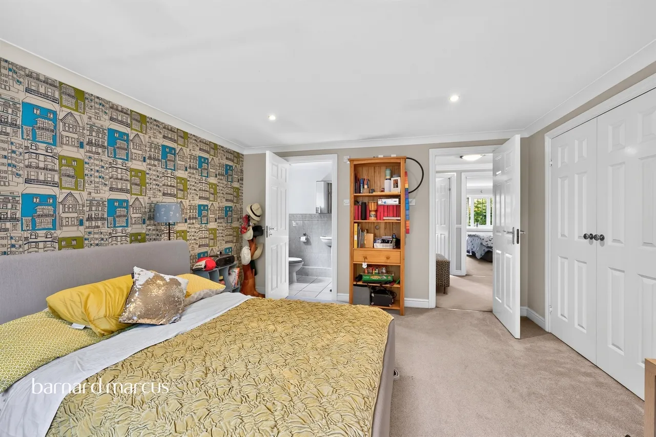 Claremount Gardens, Epsom, photo 10
