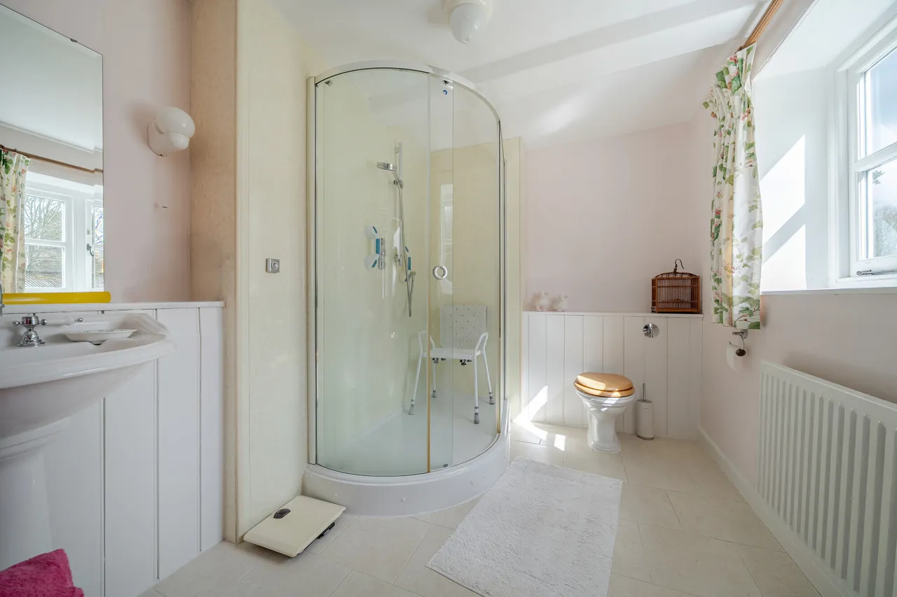 Church Road, Great Cheverell, SN10, photo 19