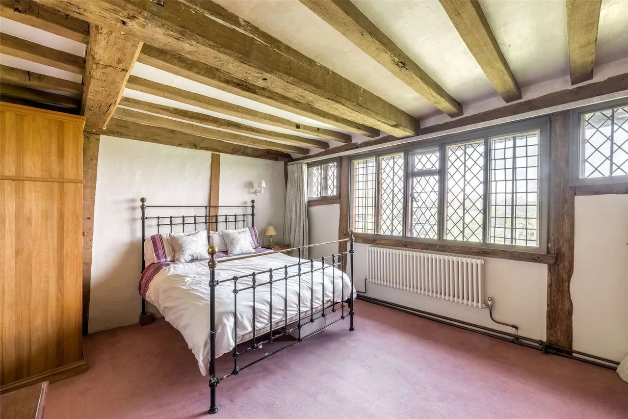 Sissinghurst Road, Biddenden, Ashford, Kent, TN27 8EX, photo 12