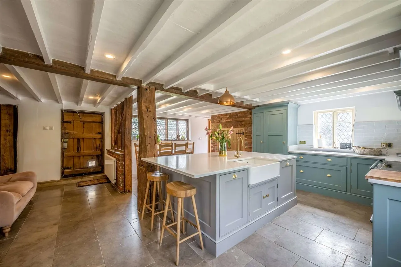 Sissinghurst Road, Biddenden, Ashford, Kent, TN27 8EX, photo 3