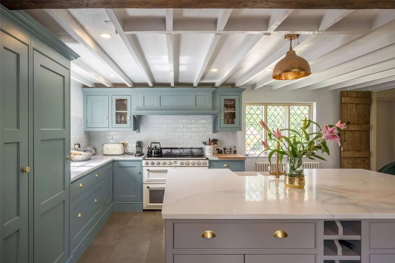 Sissinghurst Road, Biddenden, Ashford, Kent, TN27 8EX, photo 6