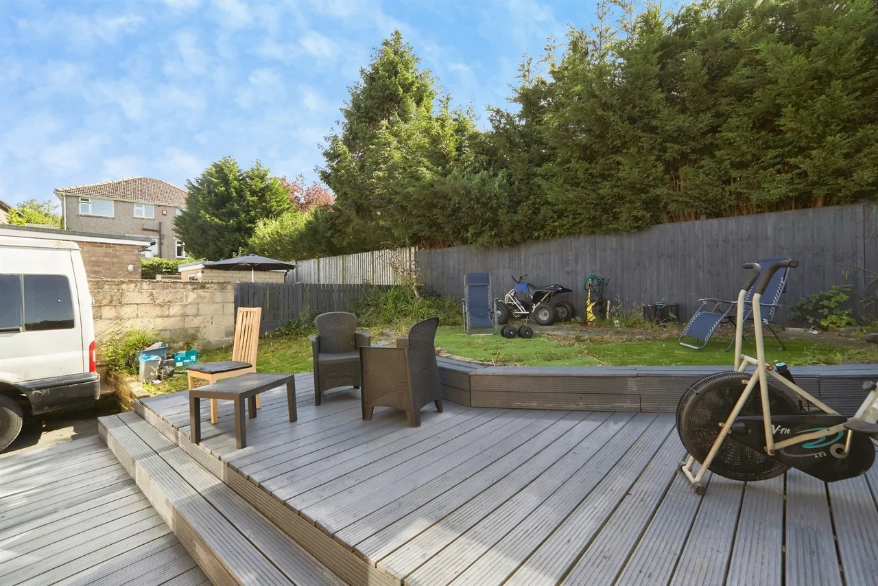 Shay Drive, Bradford, photo 8