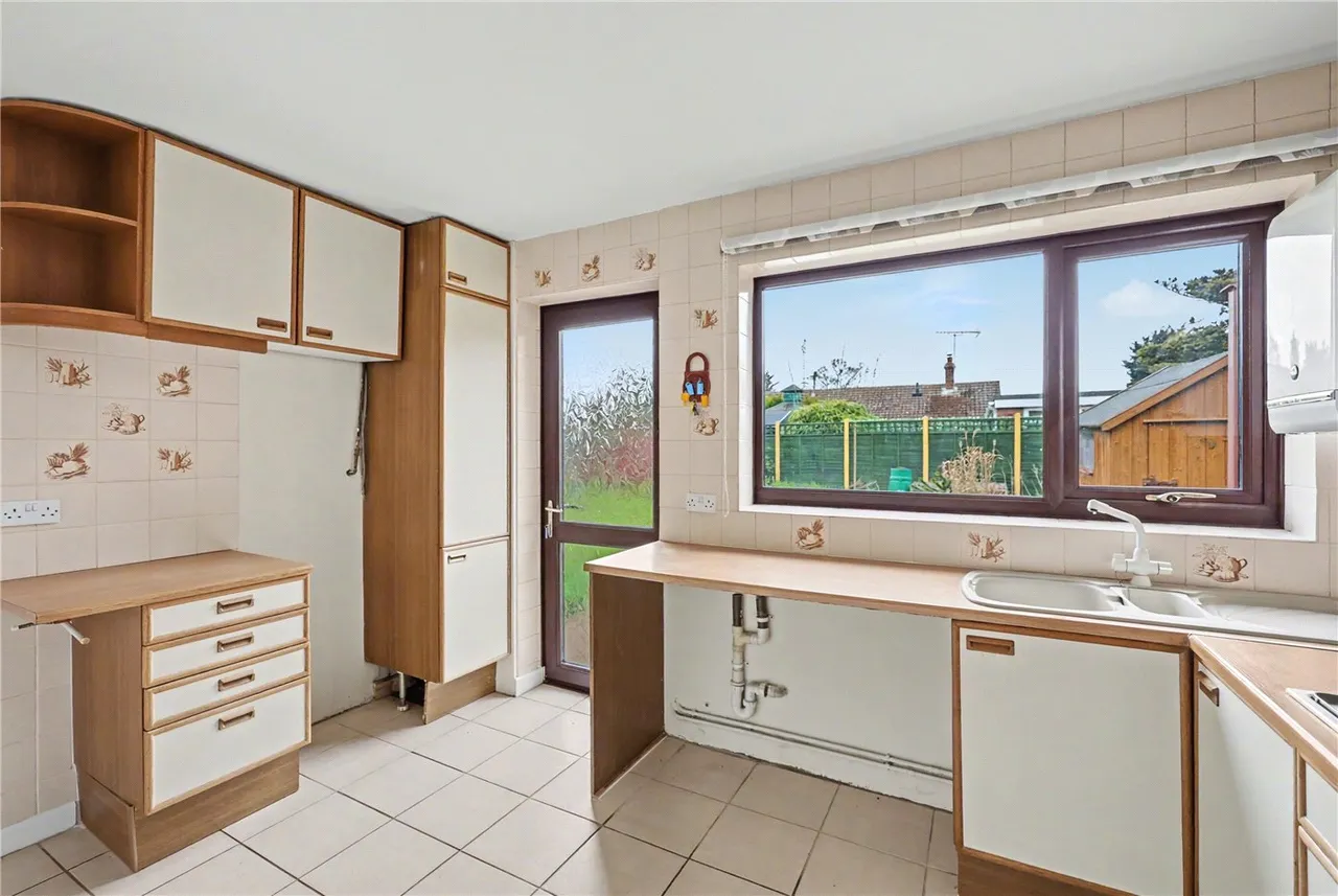 Mountfield Avenue, Hellesdon, Norwich, Norfolk, NR6, photo 9
