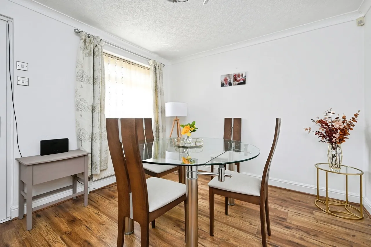 Southwell Road East, Rainworth, Mansfield, Nottinghamshire, NG21, photo 6
