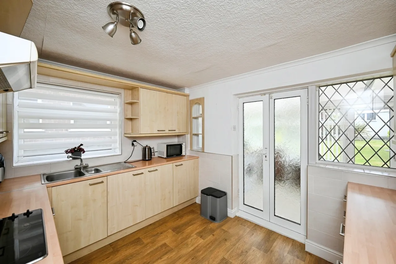 Southwell Road East, Rainworth, Mansfield, Nottinghamshire, NG21, photo 14