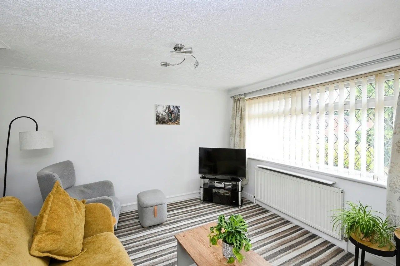 Southwell Road East, Rainworth, Mansfield, Nottinghamshire, NG21, photo 5