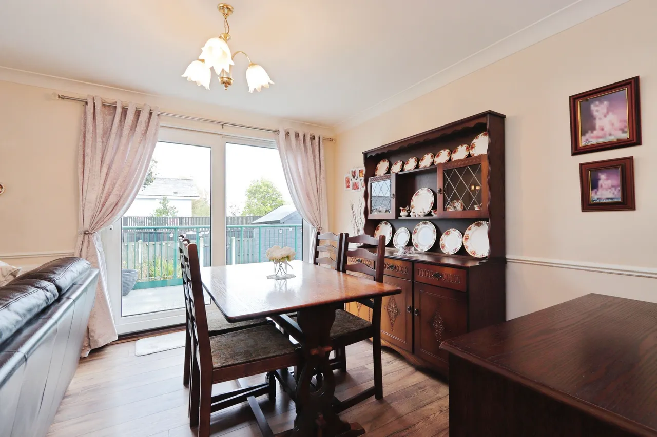 Lingfoot Crescent, Sheffield, photo 5