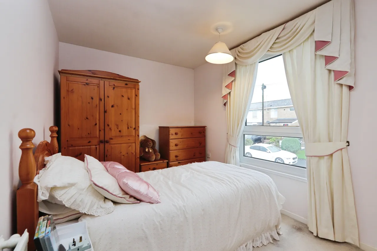 Lingfoot Crescent, Sheffield, photo 11