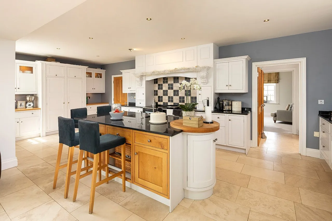 Lodge Road, Crafton, LU7, photo 11