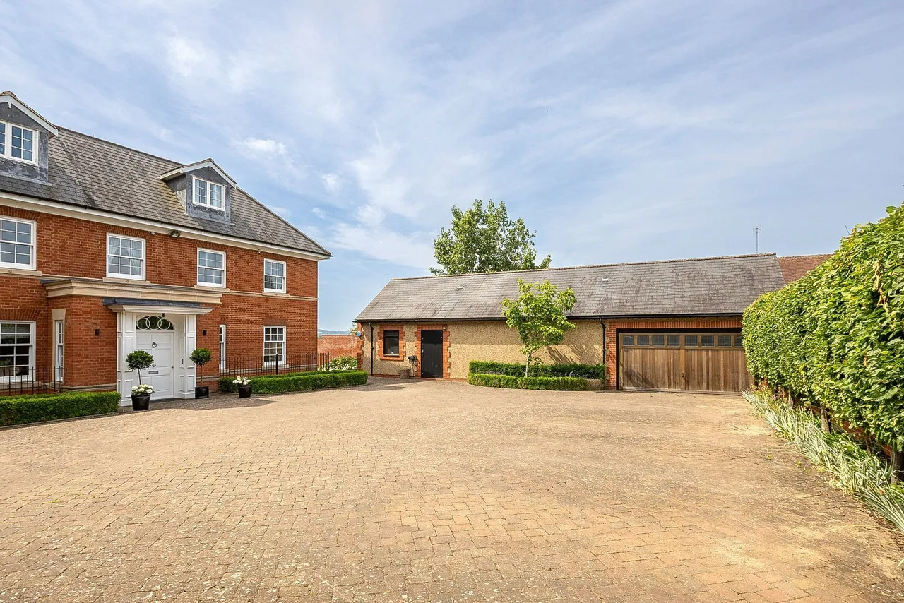 Lodge Road, Crafton, LU7, photo 24