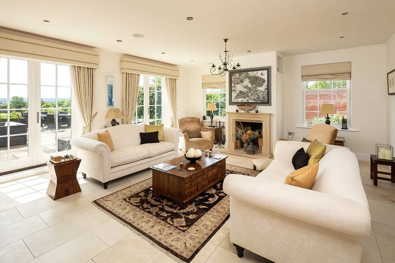 Lodge Road, Crafton, LU7, photo 3